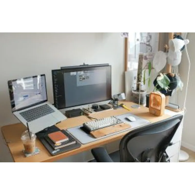 Amenajarea biroului de acasă – Ghid pentru un spațiu confortabil și ergonomic