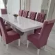 Masă cu 10 scaune catifea roz