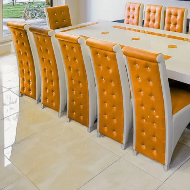 Set masă cu 12 scaune pe culoarea portocaliu cu alb