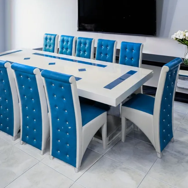 Set masă cu 12 scaune pe culoarea albastru cu alb