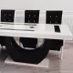 Masă living cu 12 scaune culoare alb cu negru