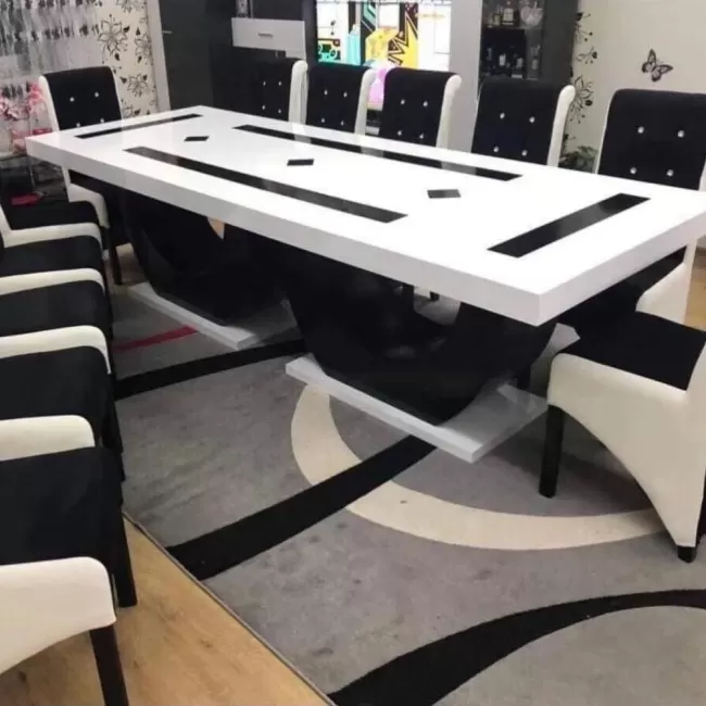 Masă living cu 12 scaune culoare alb cu negru