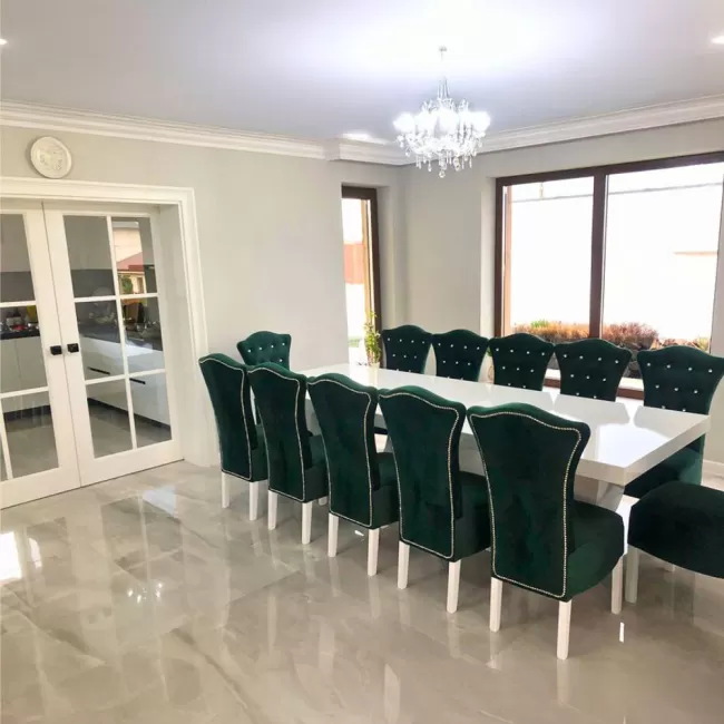 Set masă cu 12 scaune royal din catifea verde