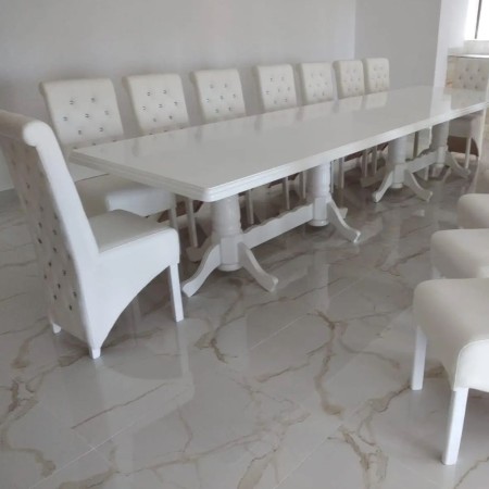 Masă cu 16 scaune elegante, culoare All White Masă cu 16 scaune elegante, culoare All White