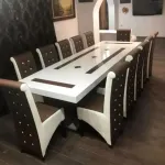 Masă cu 12 scaune maro cu alb Zara