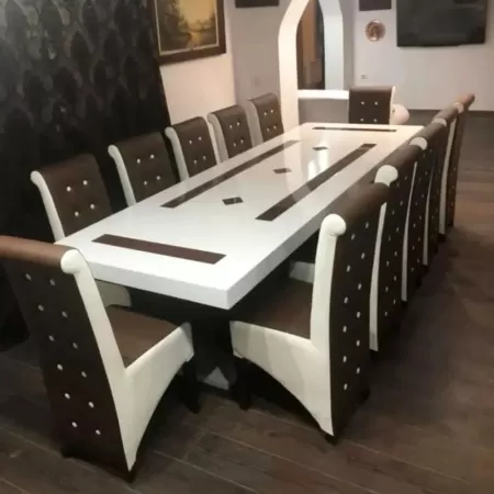 Masă cu 12 scaune maro cu alb Zara