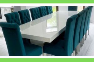Masă cu 12 scaune la comandă, scaune din catifea diverse culori