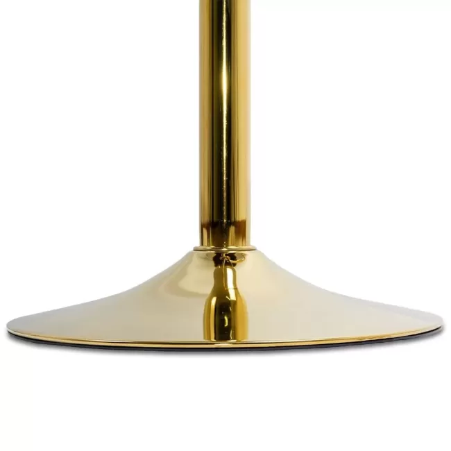 Scaune de bar din catifea cu bază aurie pe culoarea bej