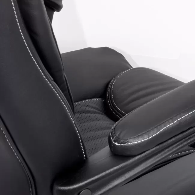 Scaun de birou creat pentru a conferi utilizatorului confort si relaxare