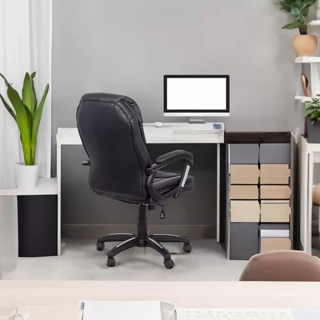 Scaun de birou creat pentru a conferi utilizatorului confort si relaxare