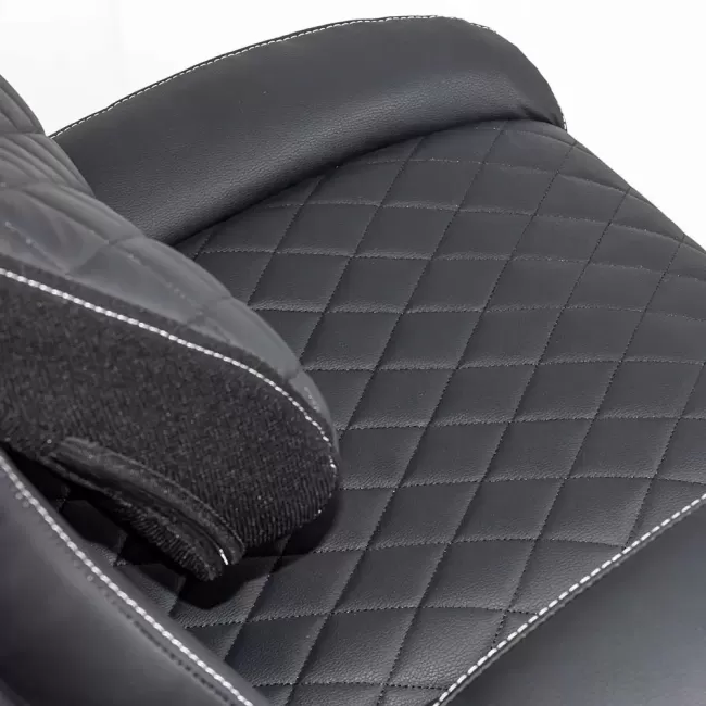 Scaun directorial negru Office 651 din piele ecologica cu suport lombar și tetieră reglabilă