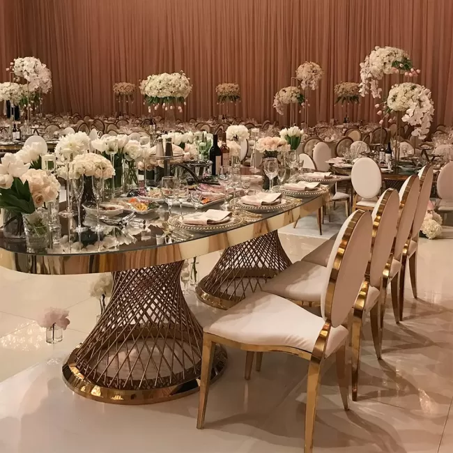 Scaun lux tapițat catifea crem, oțel inoxidabil, cadru auriu