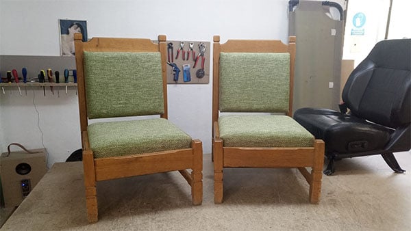 Reparații și tapițat scaune și înlocuit burete