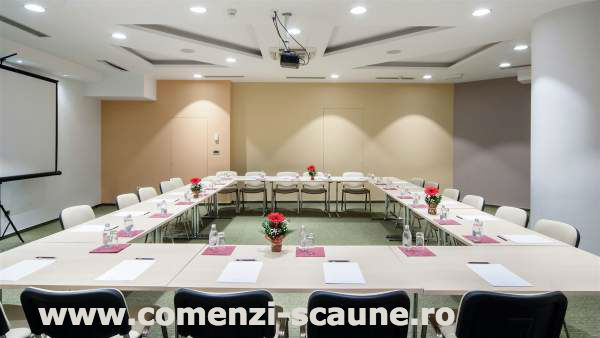 Scaune-pentru-sala-de-conferinta-si-evenimente-21-scaune