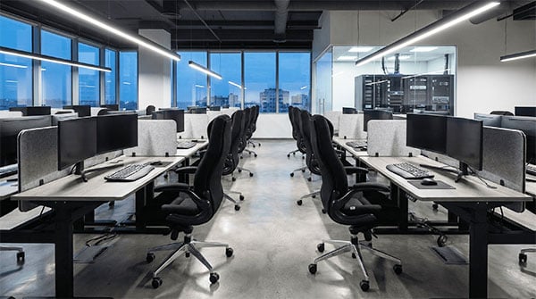 Scaune de birou Markus cu spătar extra-înalt pentru utilizare 24 de ore, CS 2